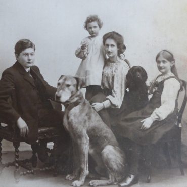 Lawrence Rowntree, dog Hamlet, and family