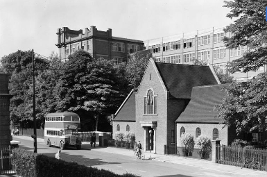 Black and white image of the Joseph Rowntree Memorial Library pictured from across the Haxby Road, c.1950